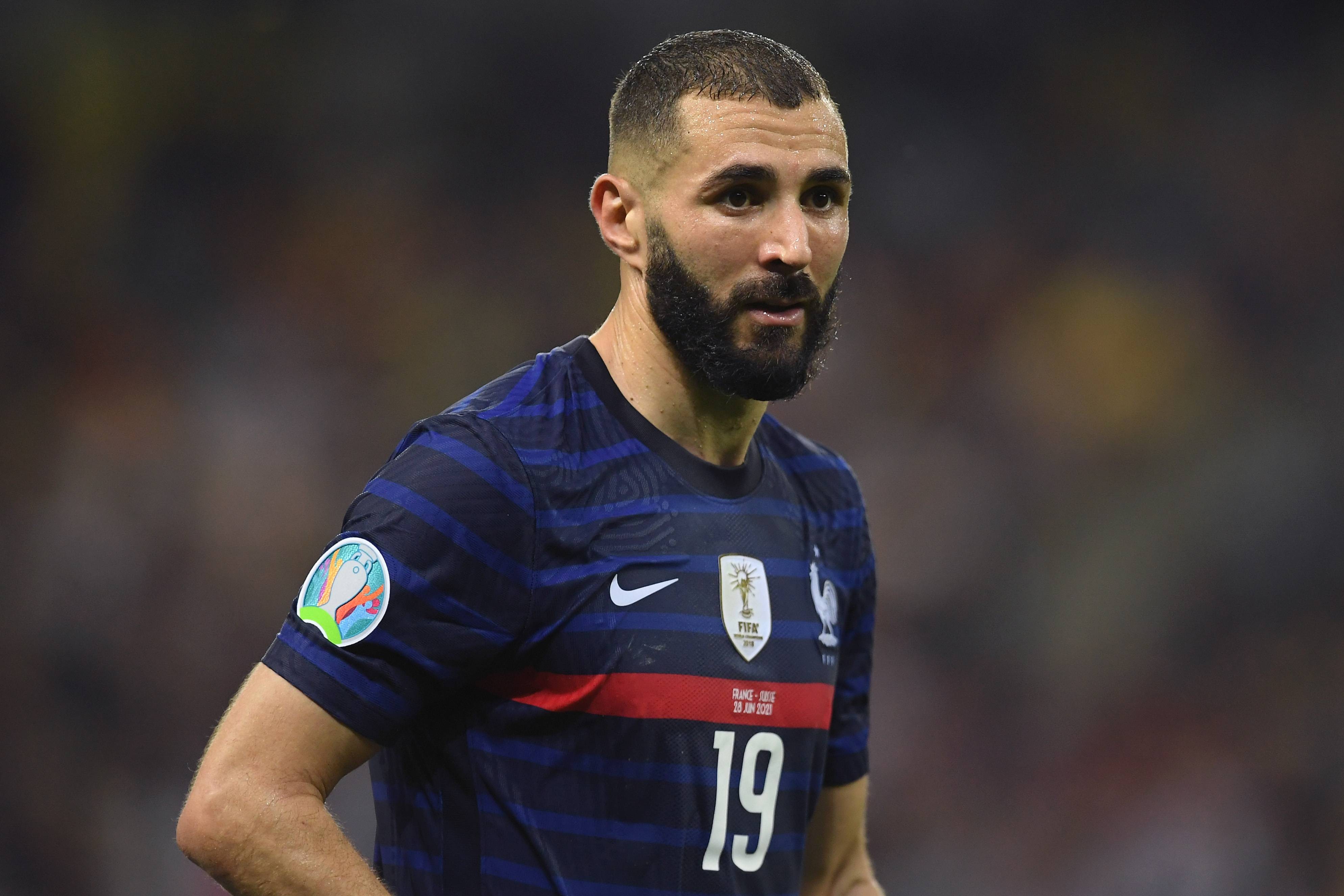 九游入口 -包含丹佛掘金内部会议纪要流出——今晨官宣签约；西甲使命明确；球队文化再被提及的词条