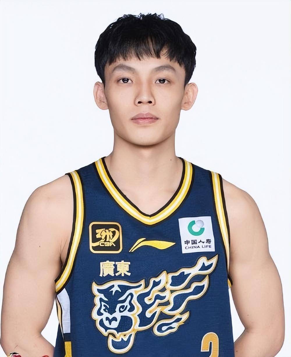 九游入口 -全明星赛赛程吃紧，广东宏远今晚内部沟通，赛场秩序良好，团队化学反应显著(广东宏远陈海涛简历)