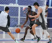 九游娱乐 -包含赛地聚焦：CBA季后赛今夜热度飙升，纽卡斯尔复出首秀，赛场秩序良好，年轻球员得到机会的词条